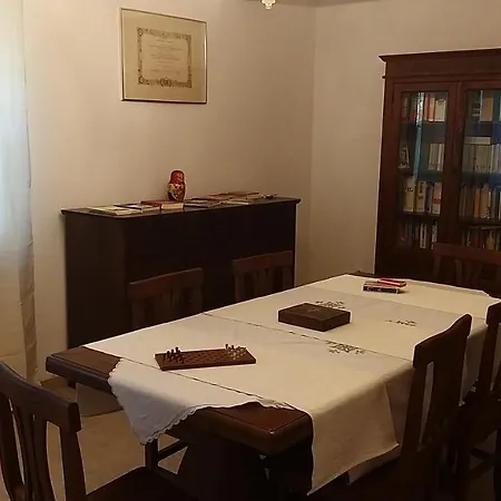 Trotter Bed & Breakfast *